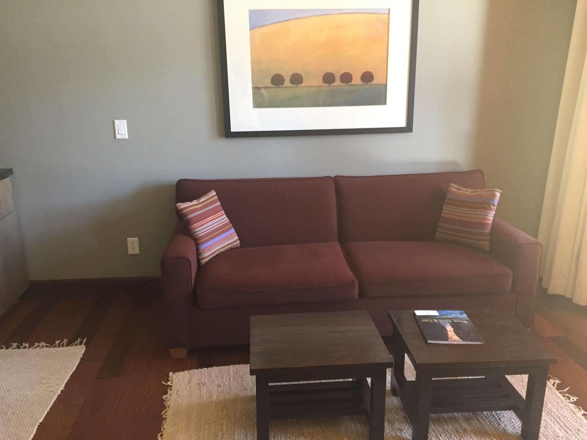 Desert Pearl Inn Спрингдейл Екстериор снимка
