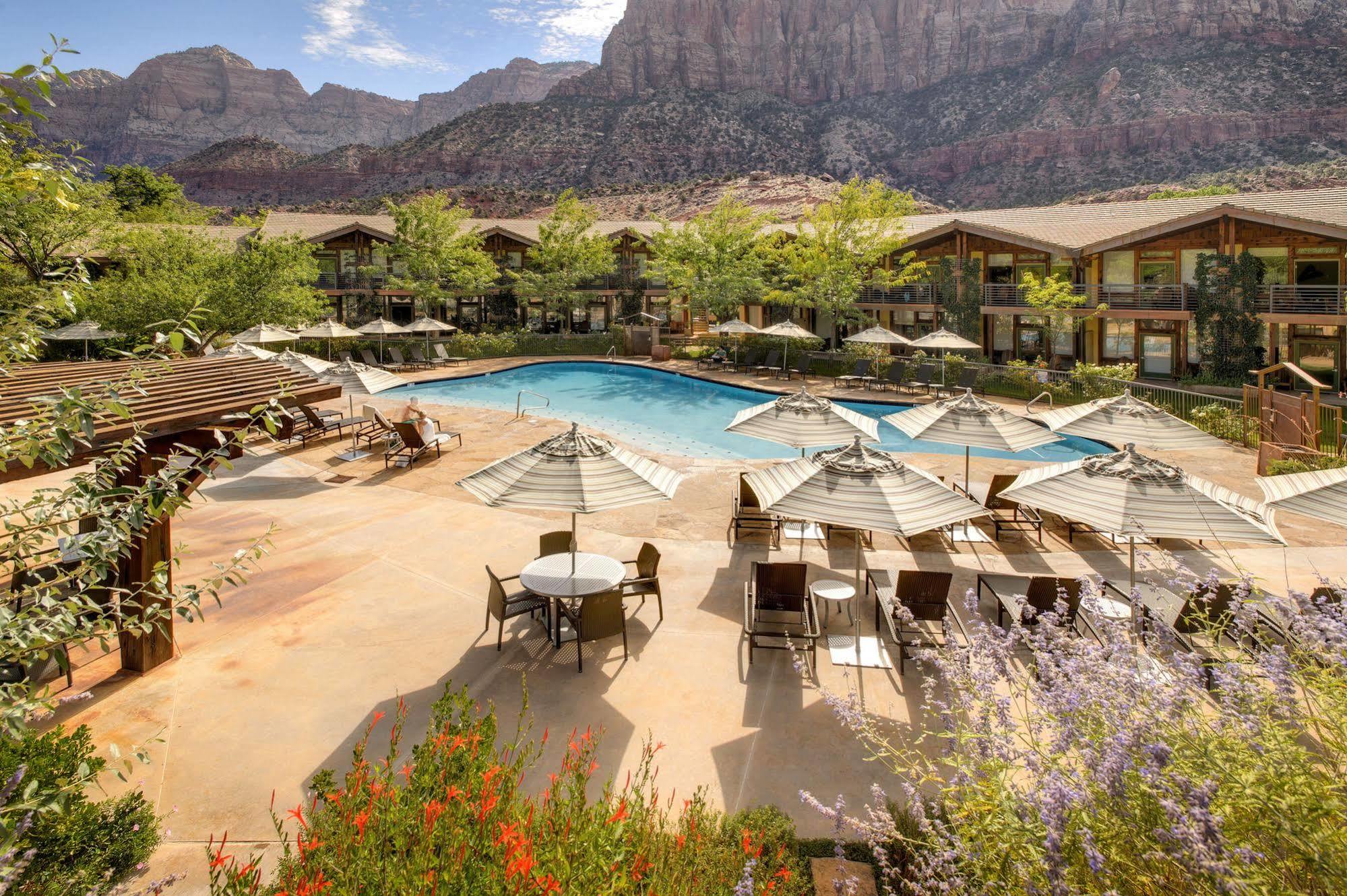 Desert Pearl Inn Спрингдейл Екстериор снимка